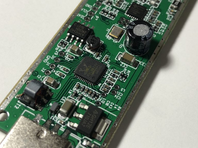RTL-SDR V3 Teardown and Analysis - OnElectronTech